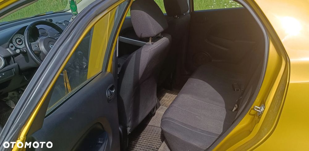 Mazda 2 - 7