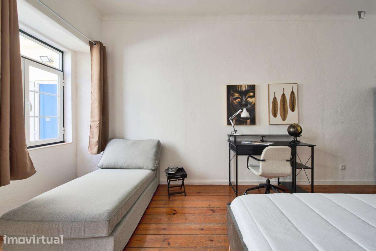 Quarto - localizado em Graça Lisbon - Grande imagem: 5/21