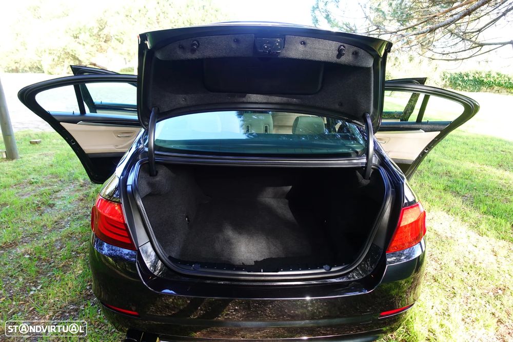 BMW 525 d Pack M Auto - 29