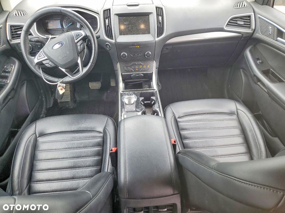 Ford Edge - 7
