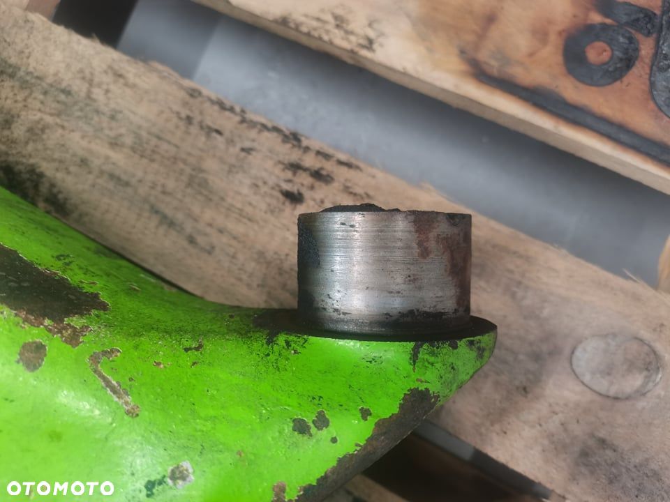 Obudowa osi 045568 {Merlo P....} - 7