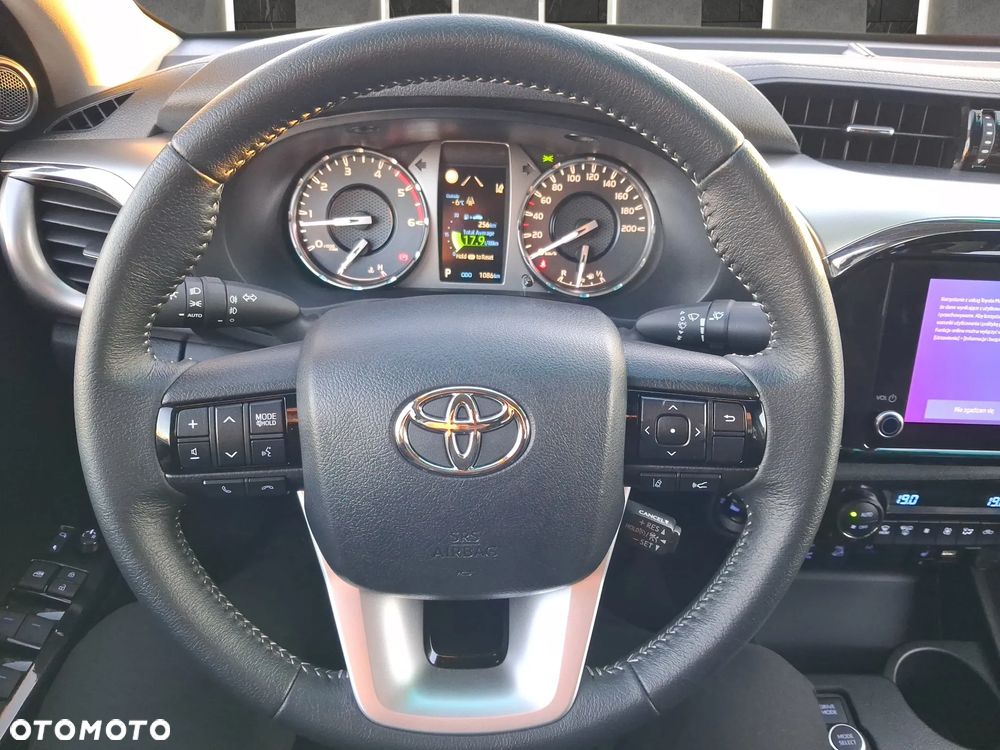 Toyota Hilux 2.8 D-4D mHEV Double Cab Executive 4x4 - 23