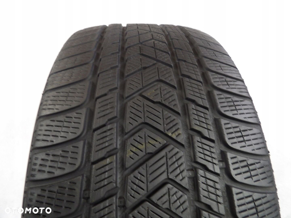 1x opona 275/40R21 PIRELLI SCORPION WINTER