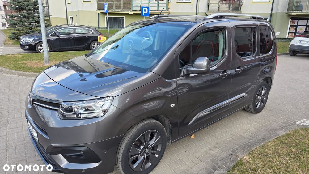 Toyota Proace City Verso 1.5 D-4D Family - 2