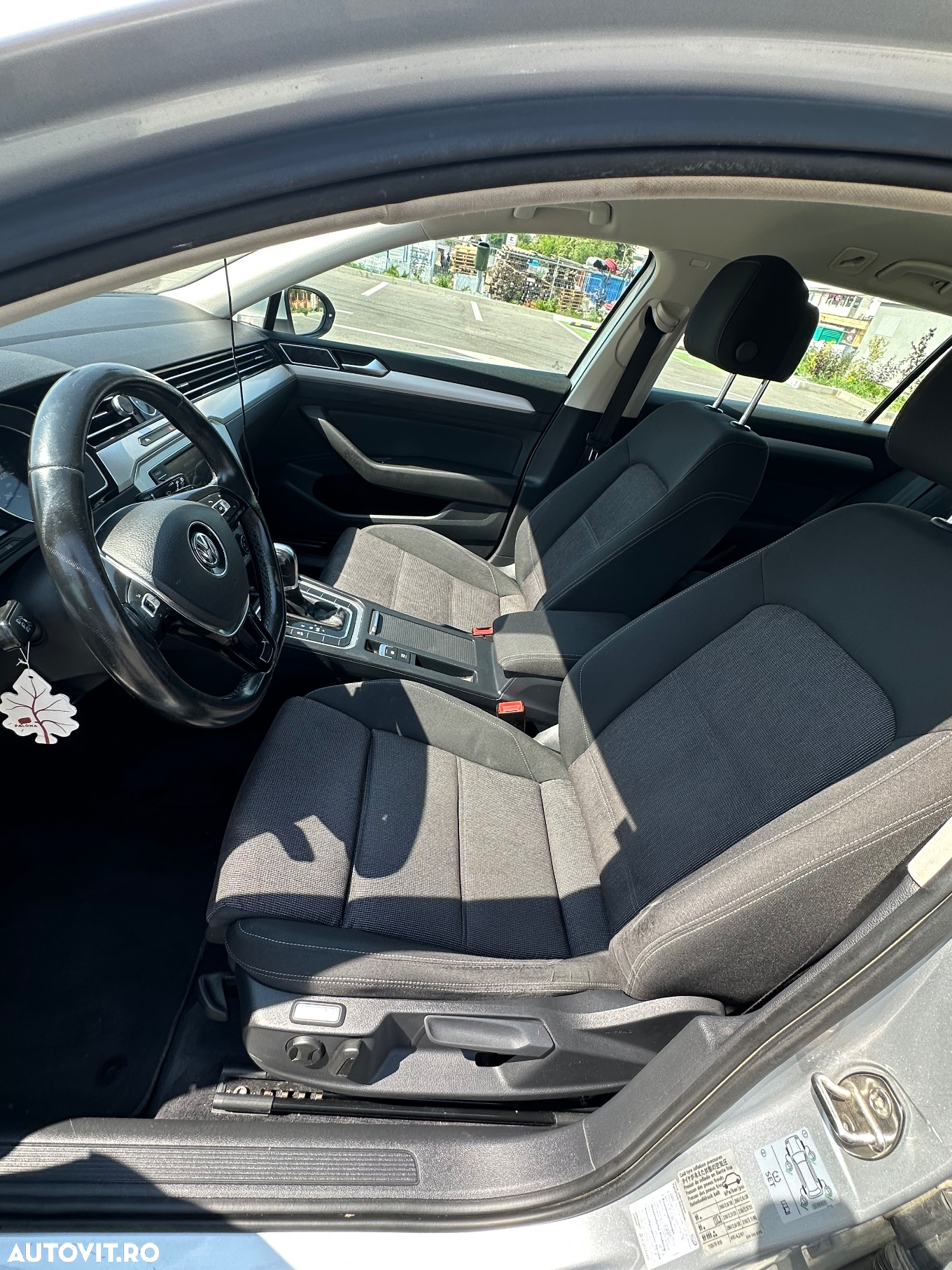 Volkswagen Passat 2.0 TDI (BlueMotion Technology) DSG Comfortline - 14