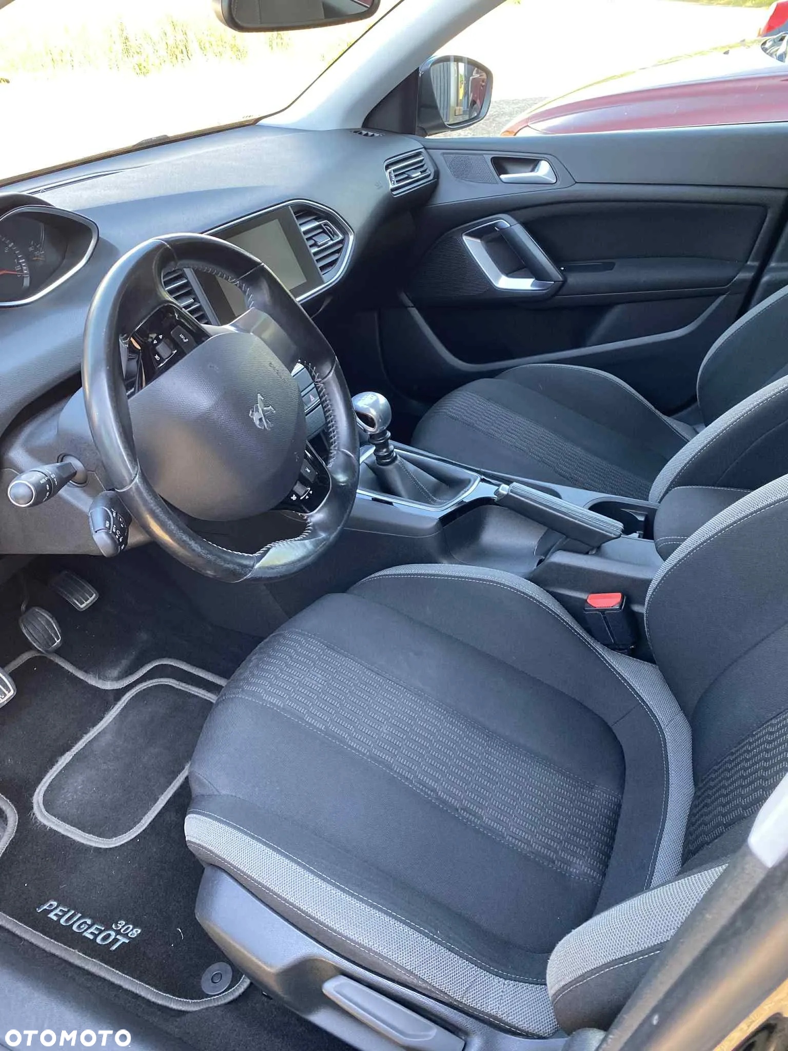 Peugeot 308 1.2 PureTech Style S&S - 15