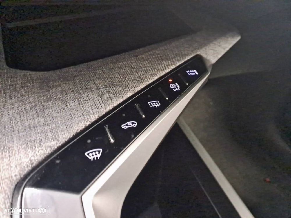 Peugeot 5008 1.2 Hybrid Allure e-DCS6 - 22