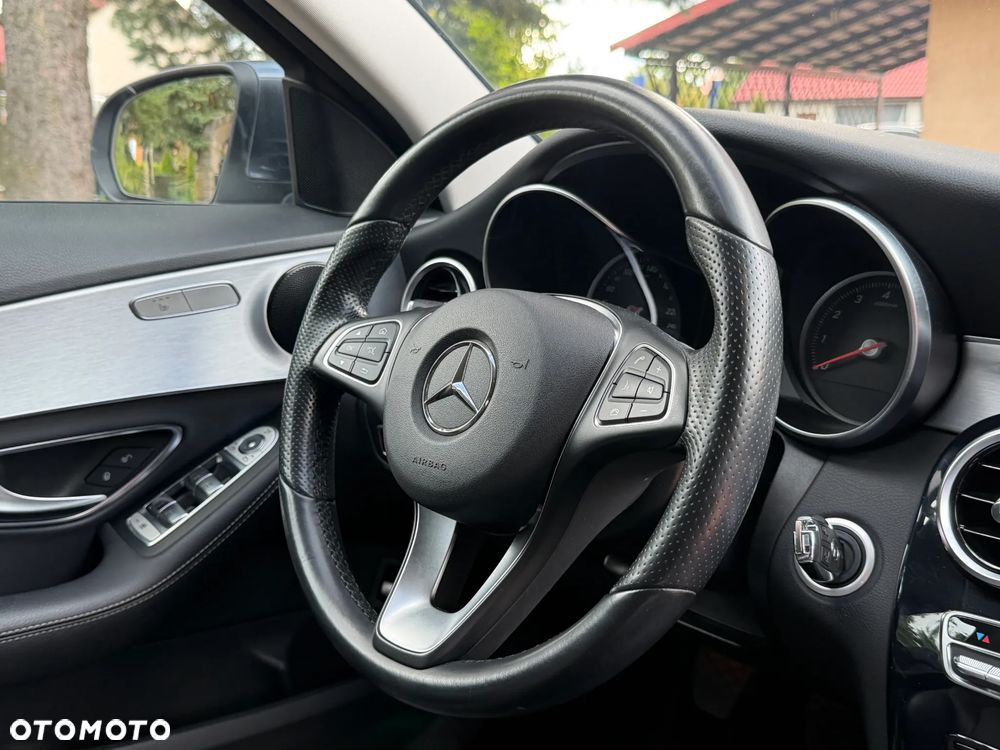 Mercedes-Benz Klasa C 200 Avantgarde - 27