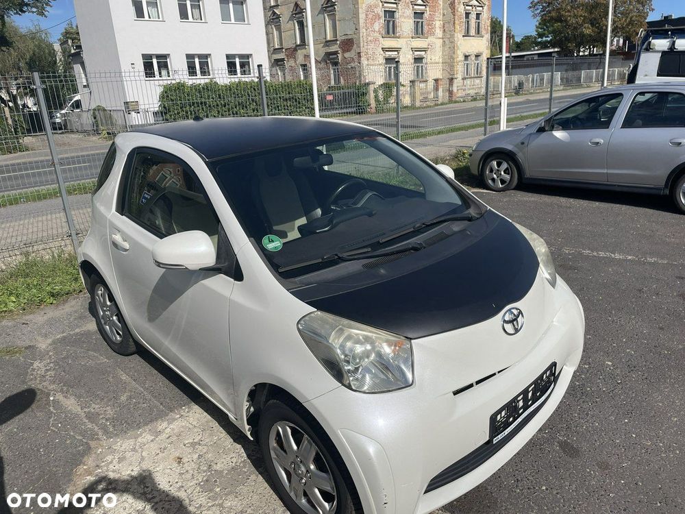 Toyota iQ 1.0 Sol - 10