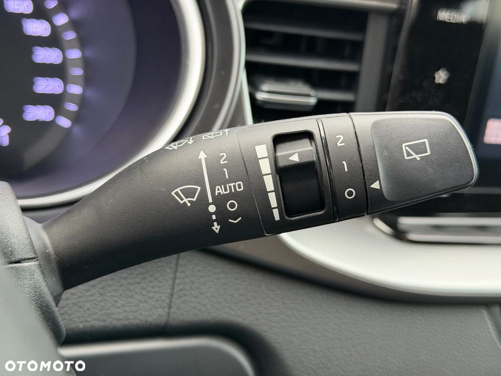 Kia Ceed 1.5 T-GDI M - 17