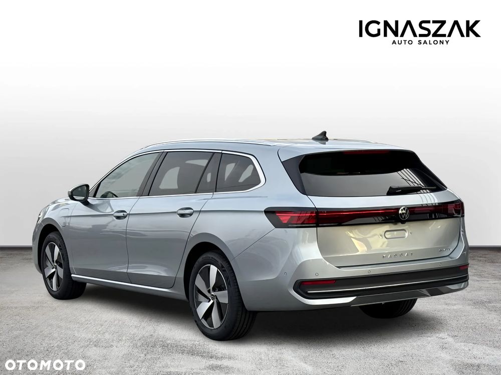 Volkswagen Passat 1.5 TSI eHybrid PHEV 150kW Business Plus DSG - 4