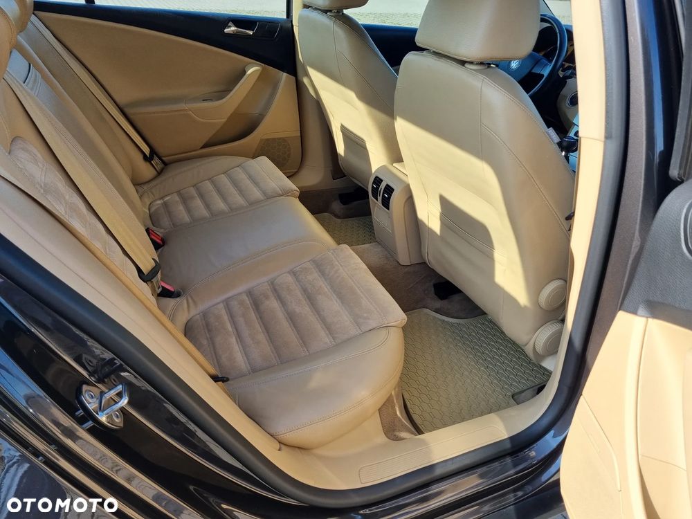 Volkswagen Passat - 9