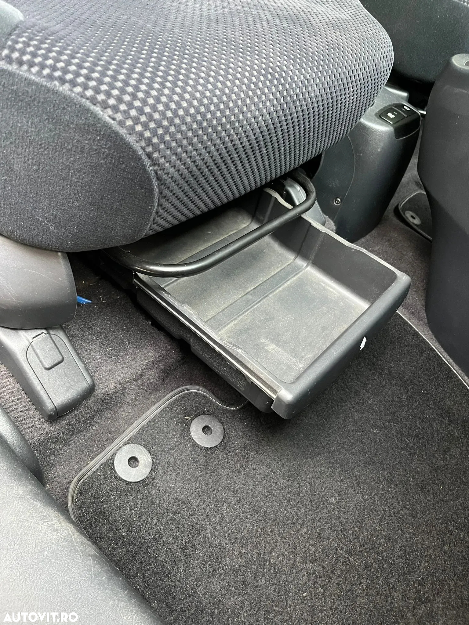 Hyundai Tucson 2.0 CRDI VGT 2WD Automatik GLS - 22