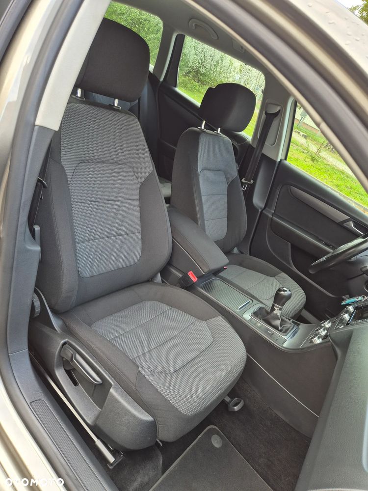 Volkswagen Passat 1.6 TDI Comfortline - 26