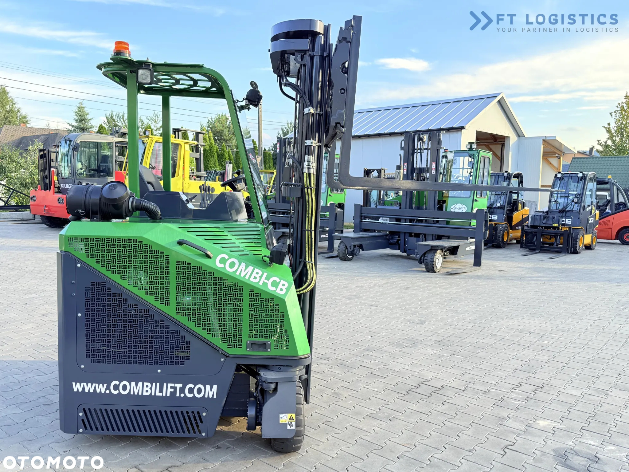 Combilift C2500CB / TRIPLEX / 5500MM / WOLNY SKOK / DIESEL / JEDYNIE 3768MTH / POZYCJONER / PRZESUW BOCZNY / NOWE OPONY / JAK NOWY / Szeroka oferta wózków czterokierunkowych i bocznych, dopasowanych do różnorodnych potrzeb i zastosowań. - 21