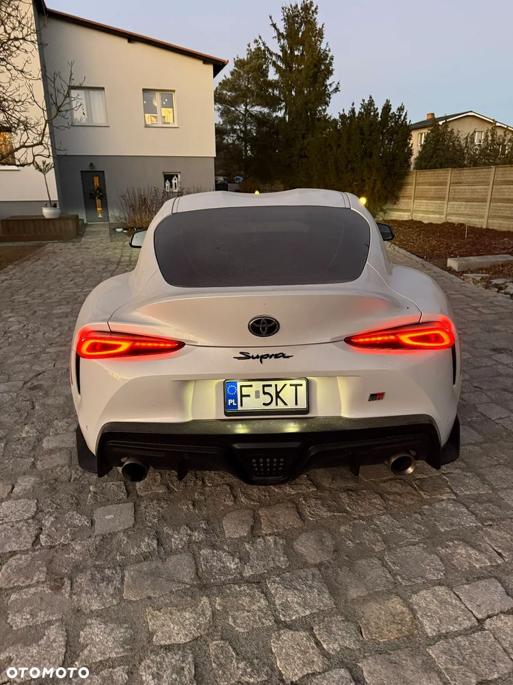 Toyota Supra GR 3.0 - 5