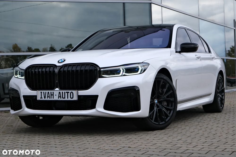 BMW Seria 7 750i xDrive sport - 17