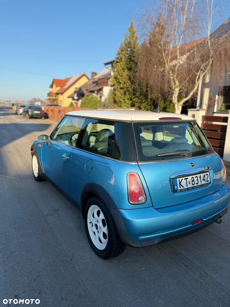 MINI Cooper Seven - 3