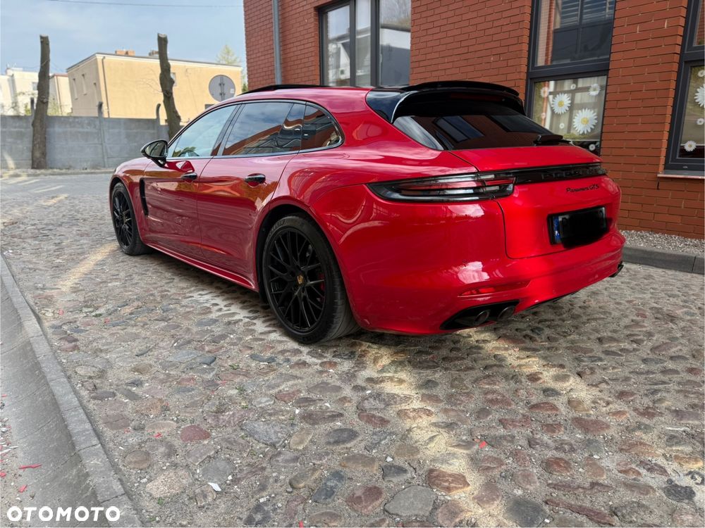 Porsche Panamera GTS GPF - 8