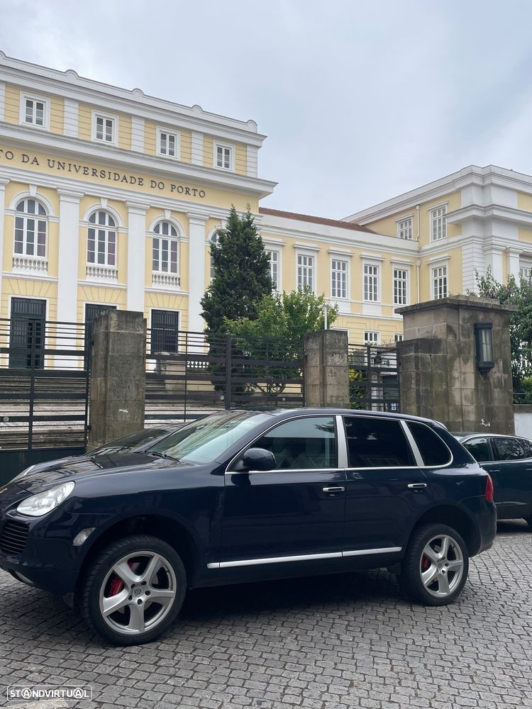 Porsche Cayenne Turbo - 18