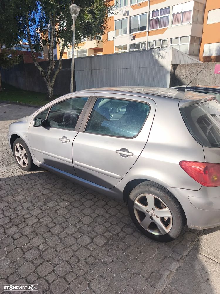 Peugeot 307 1.6 HDi Premium - 2