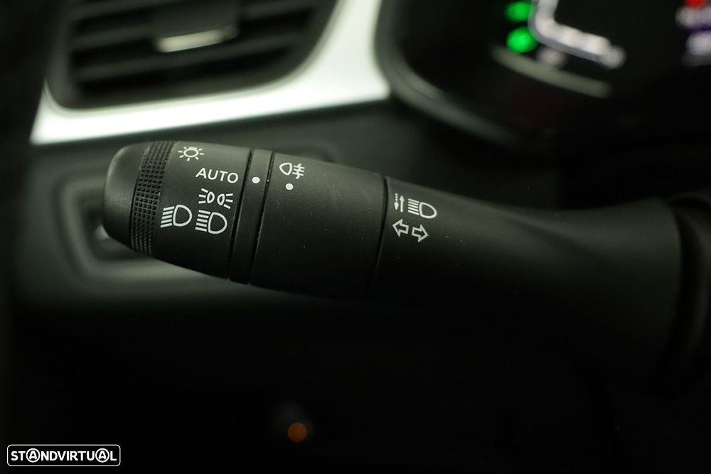 Renault Captur 1.0 TCe Techno Bi-Fuel - 17