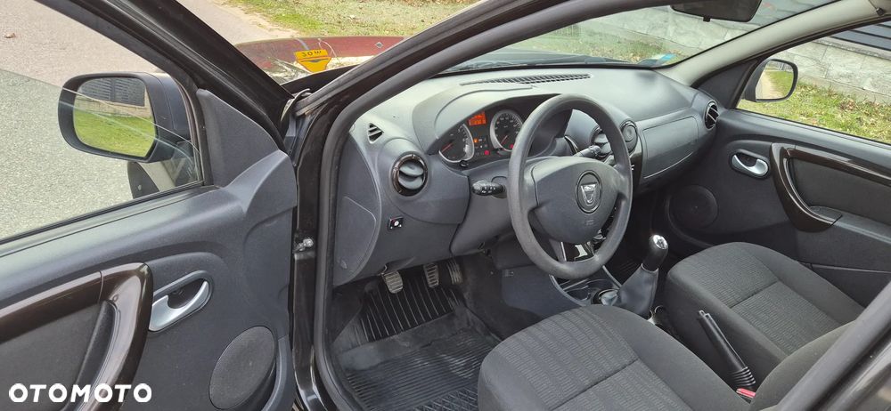 Dacia Duster 1.6 Laureate - 5