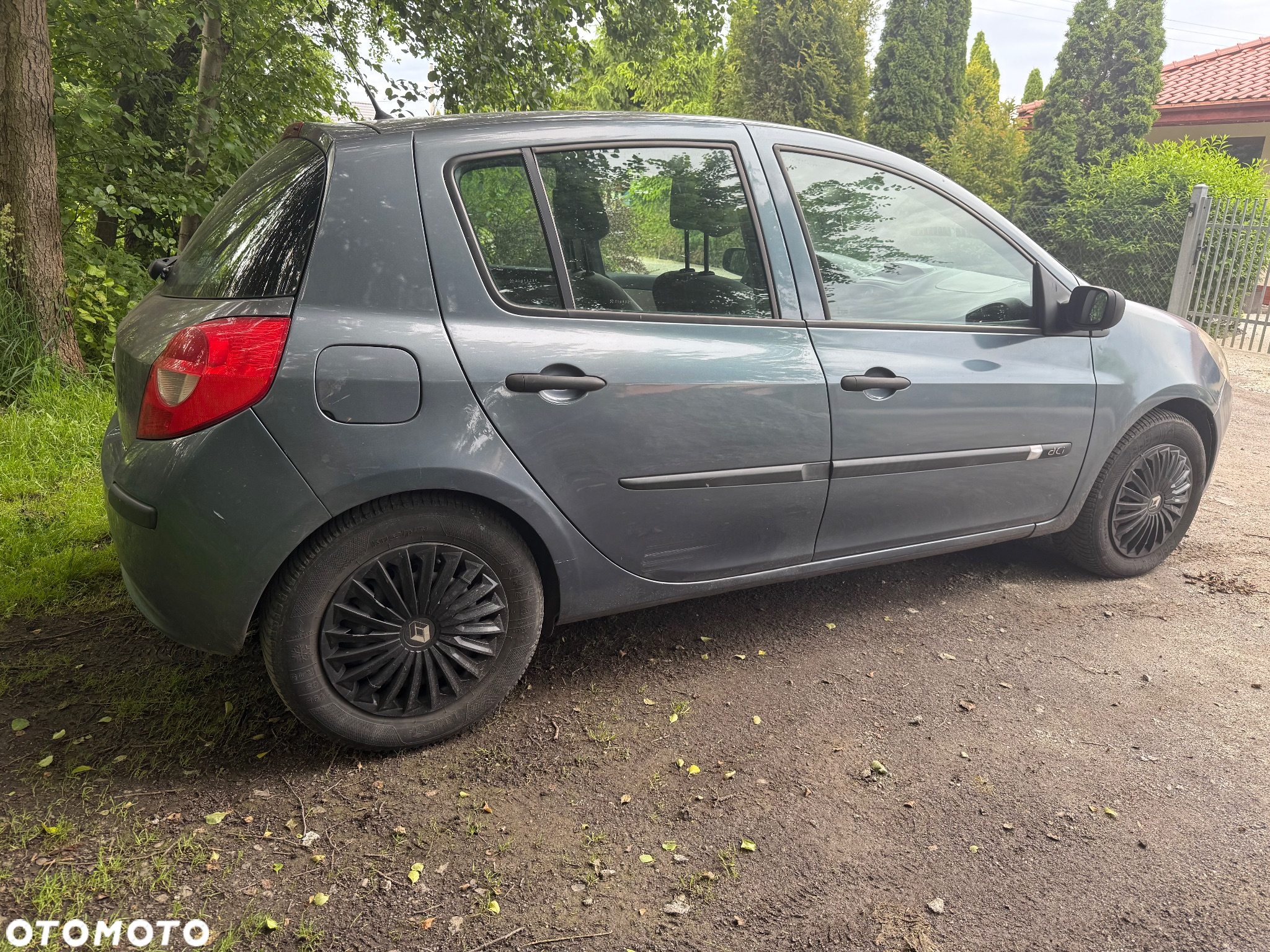 Renault Clio 1.5 dCi 85 FAP Dynamique - 3