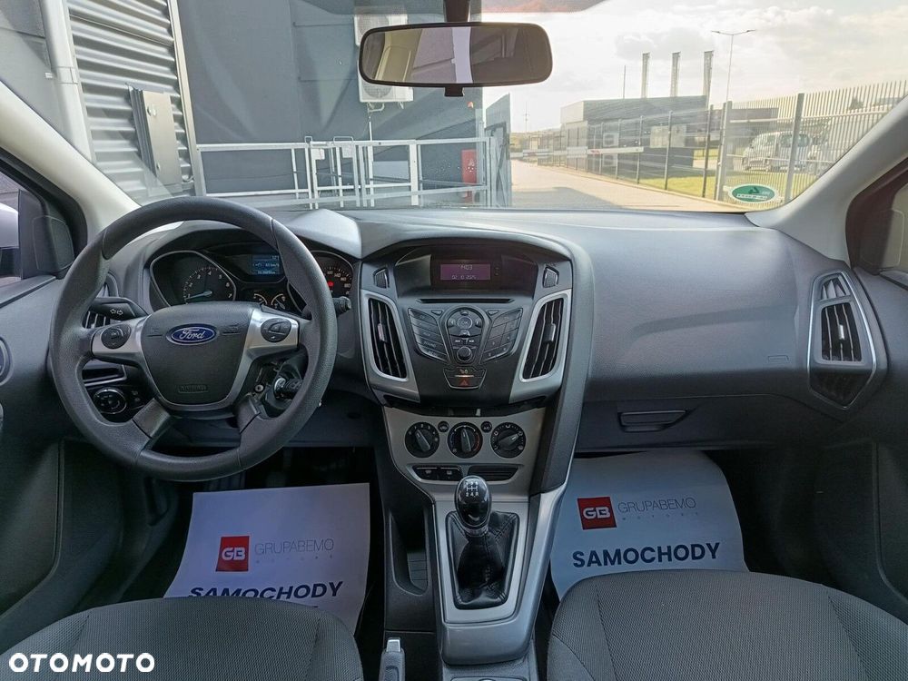 Ford Focus 1.6 Trend - 14