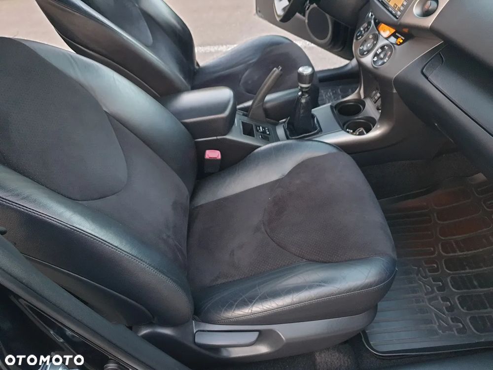 Toyota RAV4 2.0 4x4 Life - 23