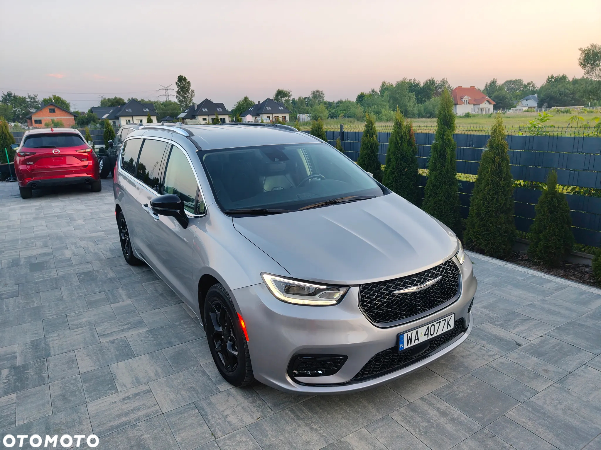 Chrysler Pacifica - 9