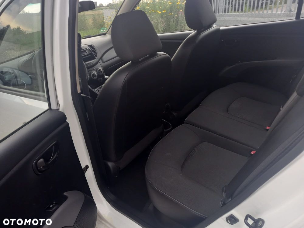 Hyundai i10 1.1 UEFA EURO 2012 Edition - 12