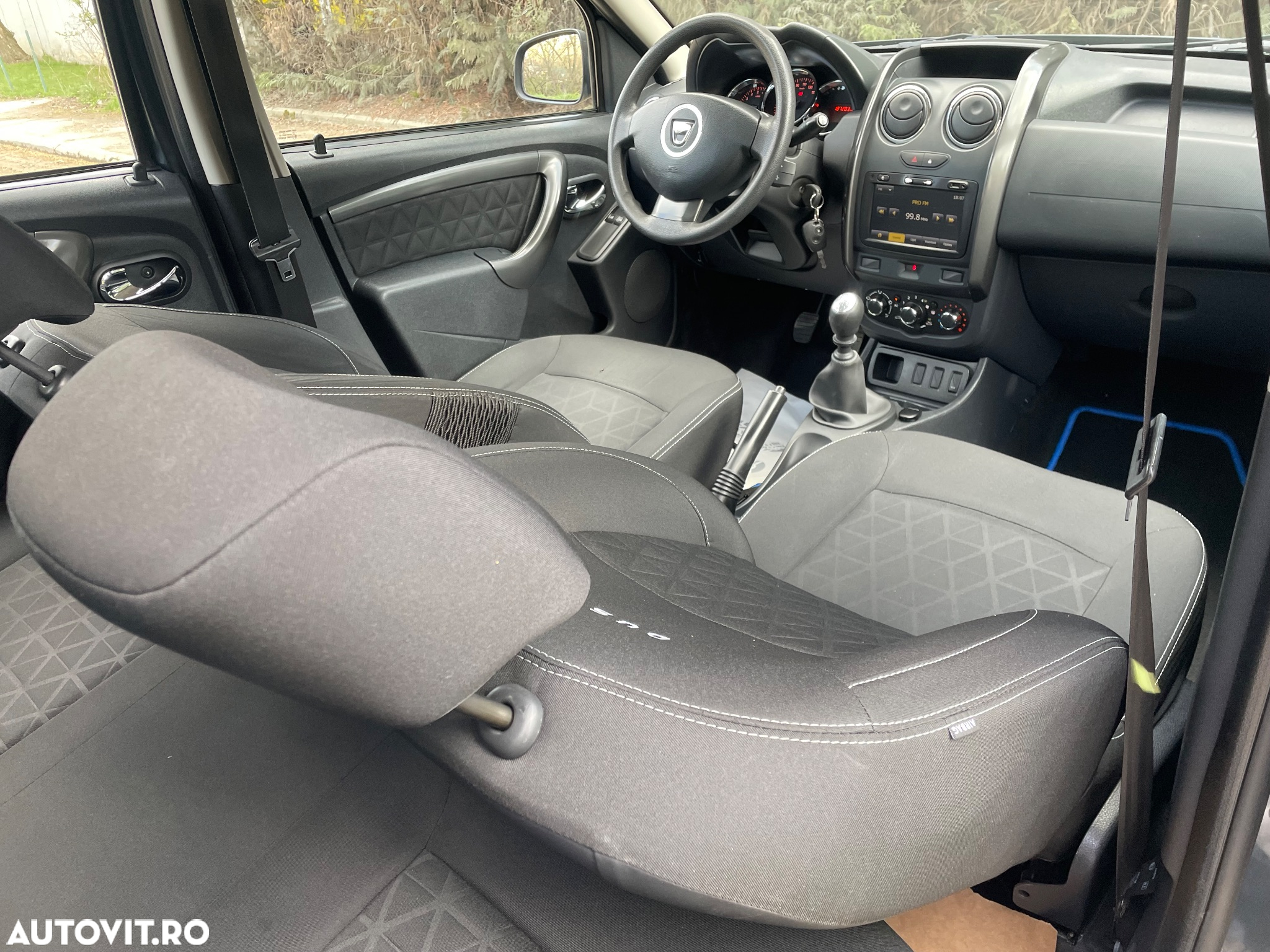Dacia Duster 1.5 dCi 4x2 Laureate - 7