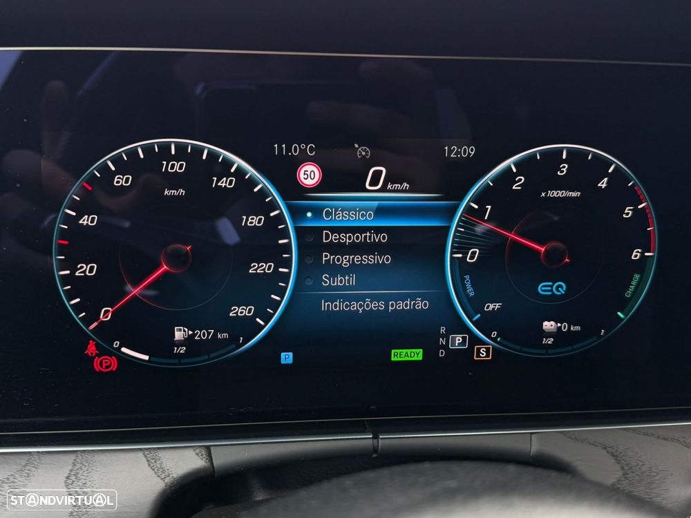 Mercedes-Benz E 300 de AMG Line - 30