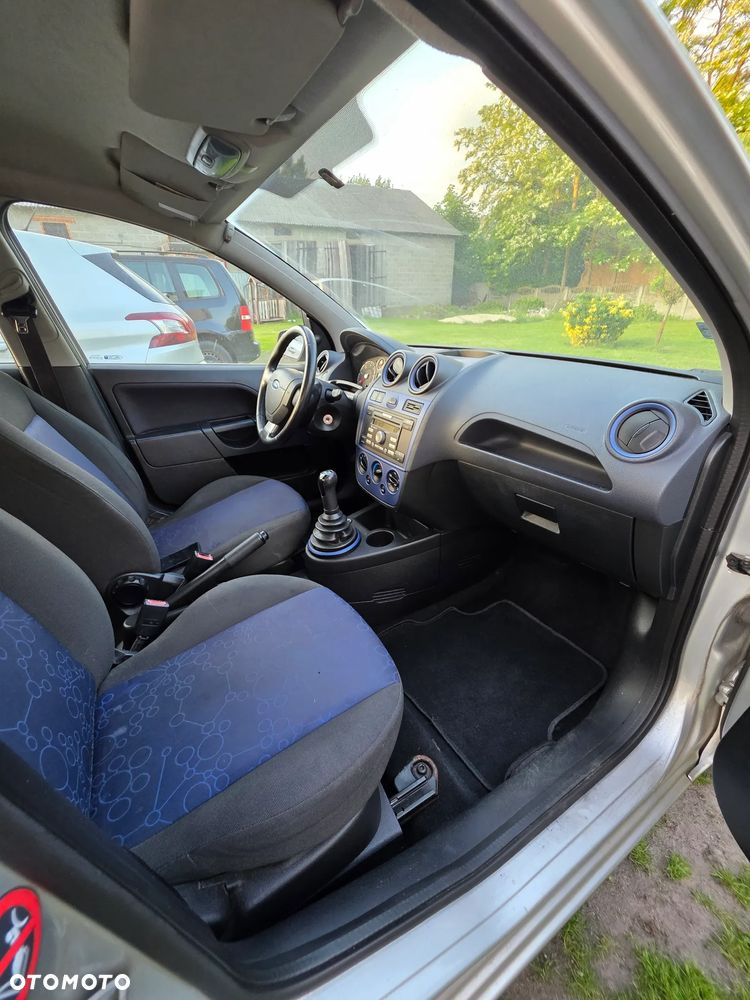 Ford Fiesta 1.4 TDCI - 7