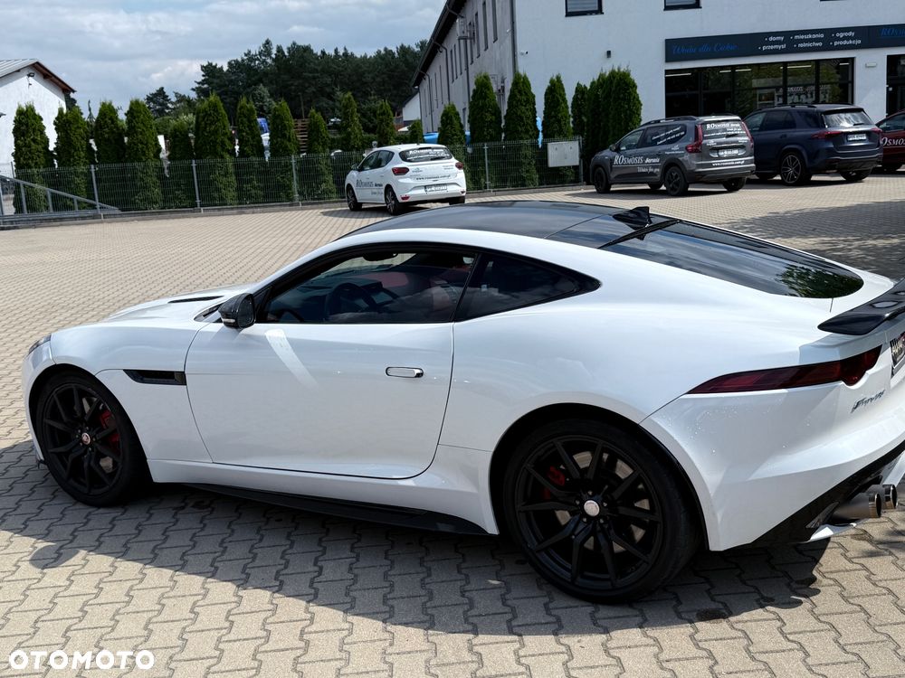 Jaguar F-Type SVR AWD - 8