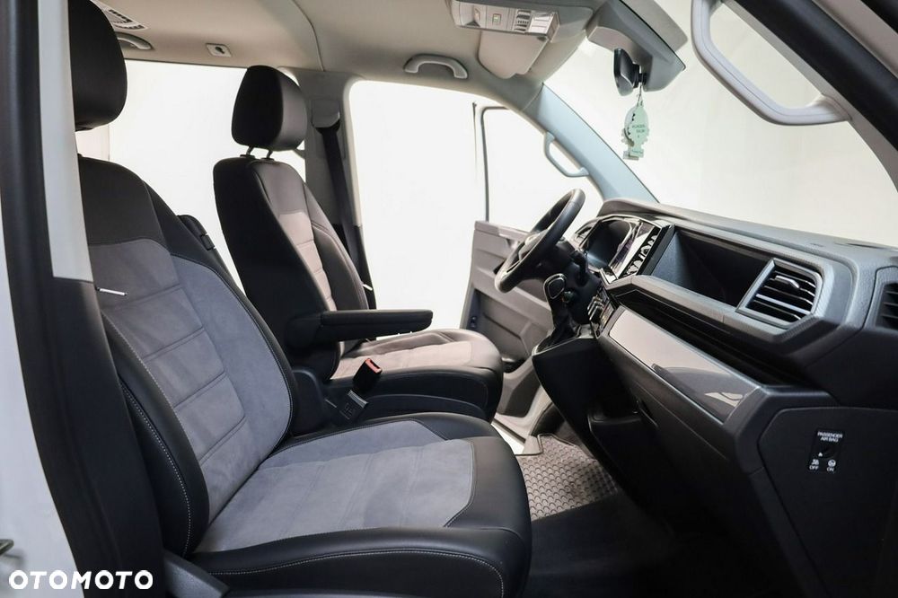 Volkswagen Multivan - 25