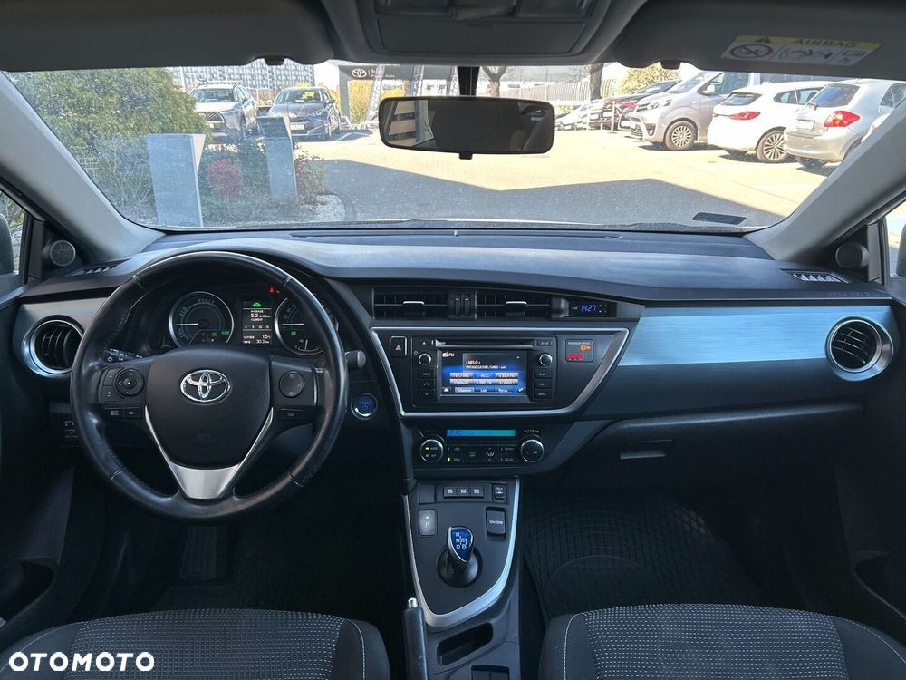 Toyota Auris - 11
