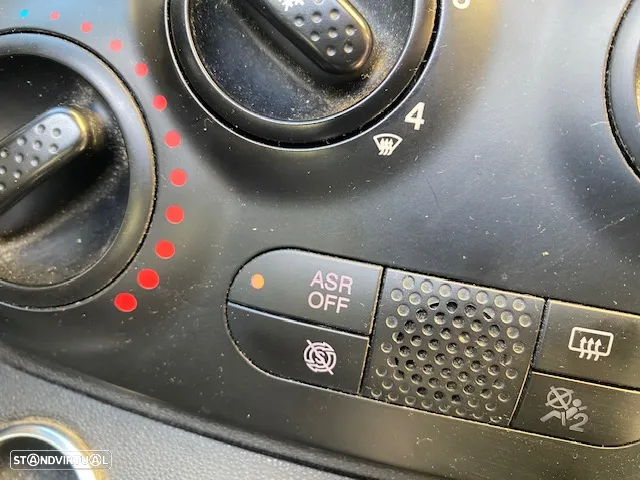 Fiat 500 1.0 Hybrid Connect - 19