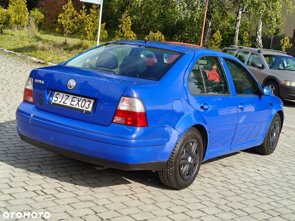 Volkswagen Bora 1.6 Comfortline - 11
