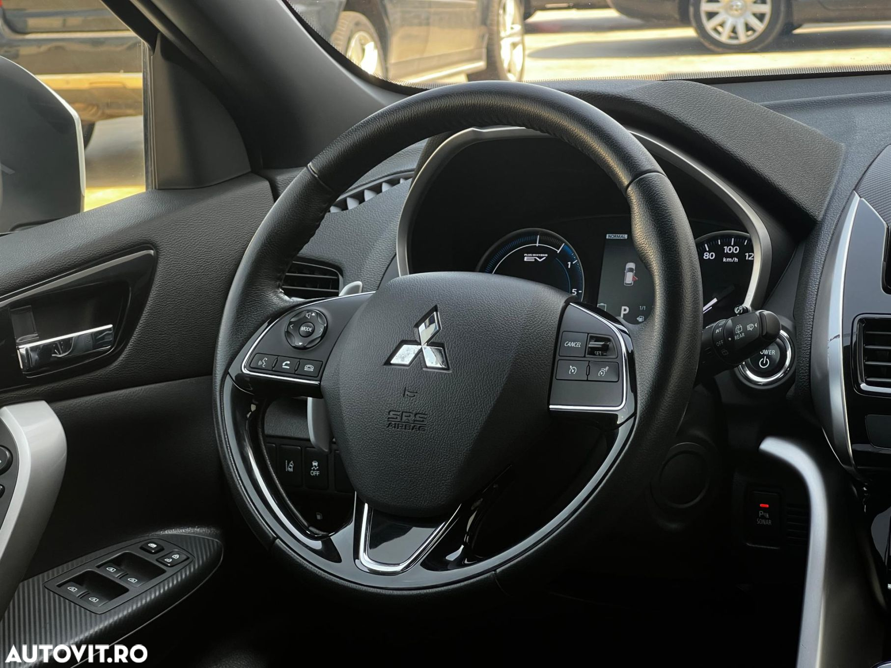 Mitsubishi Eclipse-Cross - 10