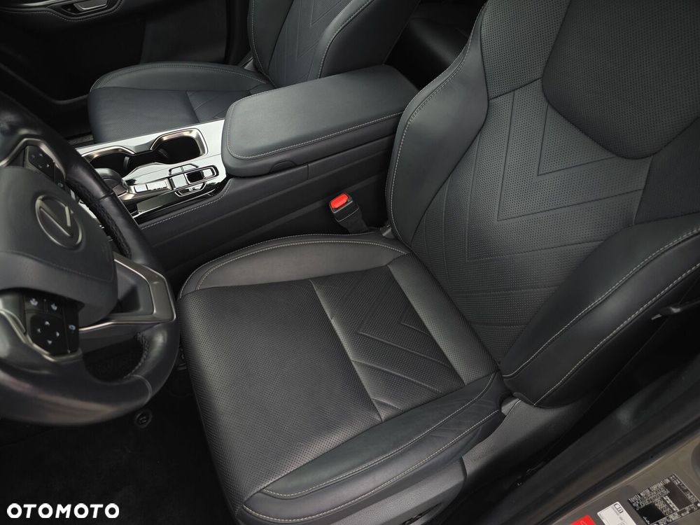 Lexus NX 350h Omotenashi AWD - 13