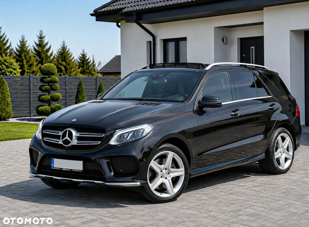 Mercedes-Benz GLE 350 d 4Matic 9G-TRONIC AMG Line - 13