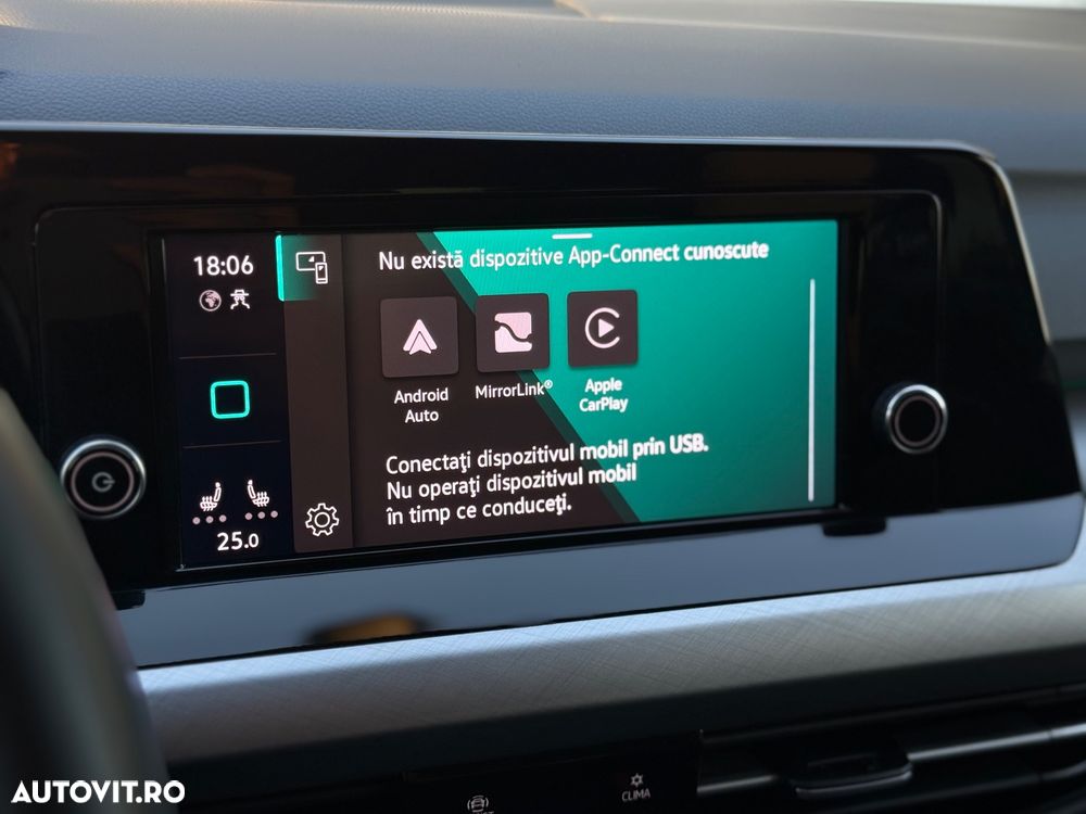 Volkswagen Golf 1.5 eTSI ACT DSG MHEV Life - 36