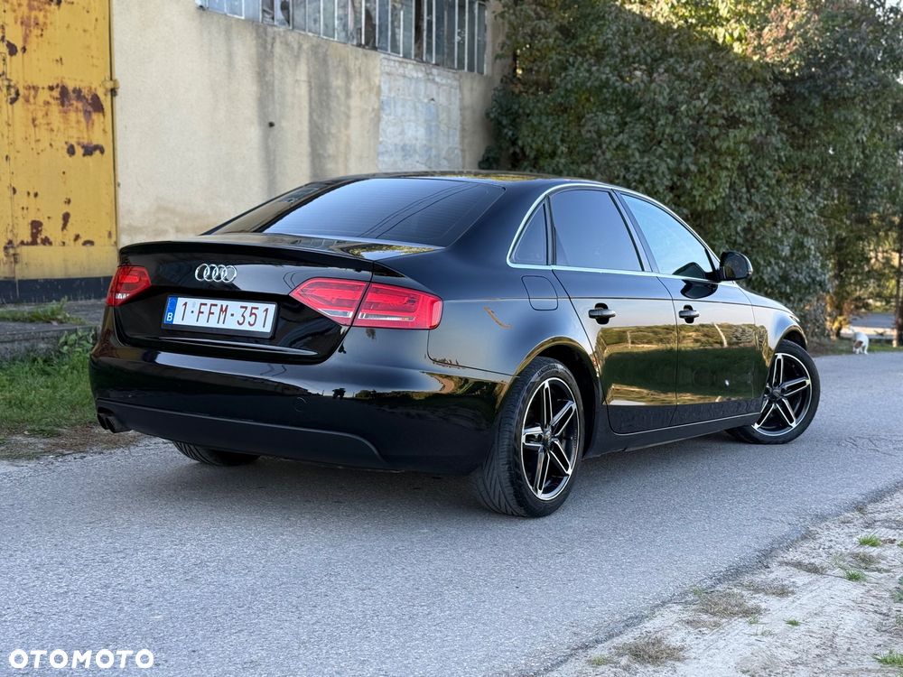Audi A4 Limousine - 3