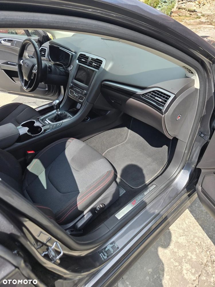 Ford Mondeo 1.5 EcoBoost ST-Line - 12