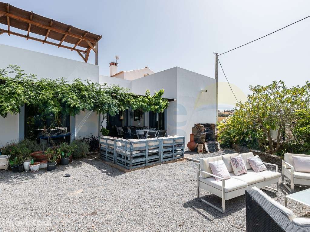 Moradia T3+1 Independente com Vista Mar - Corte António Martins - Grande imagem: 5/33