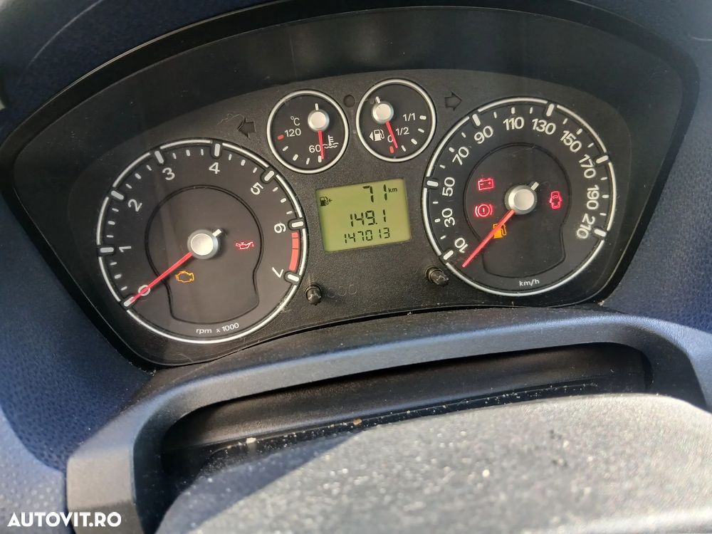 Ford Fiesta - 6