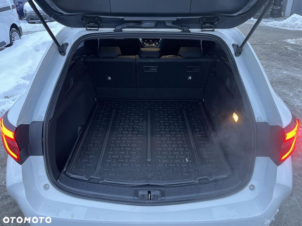 Toyota Corolla 2.0 Hybrid Comfort - 18