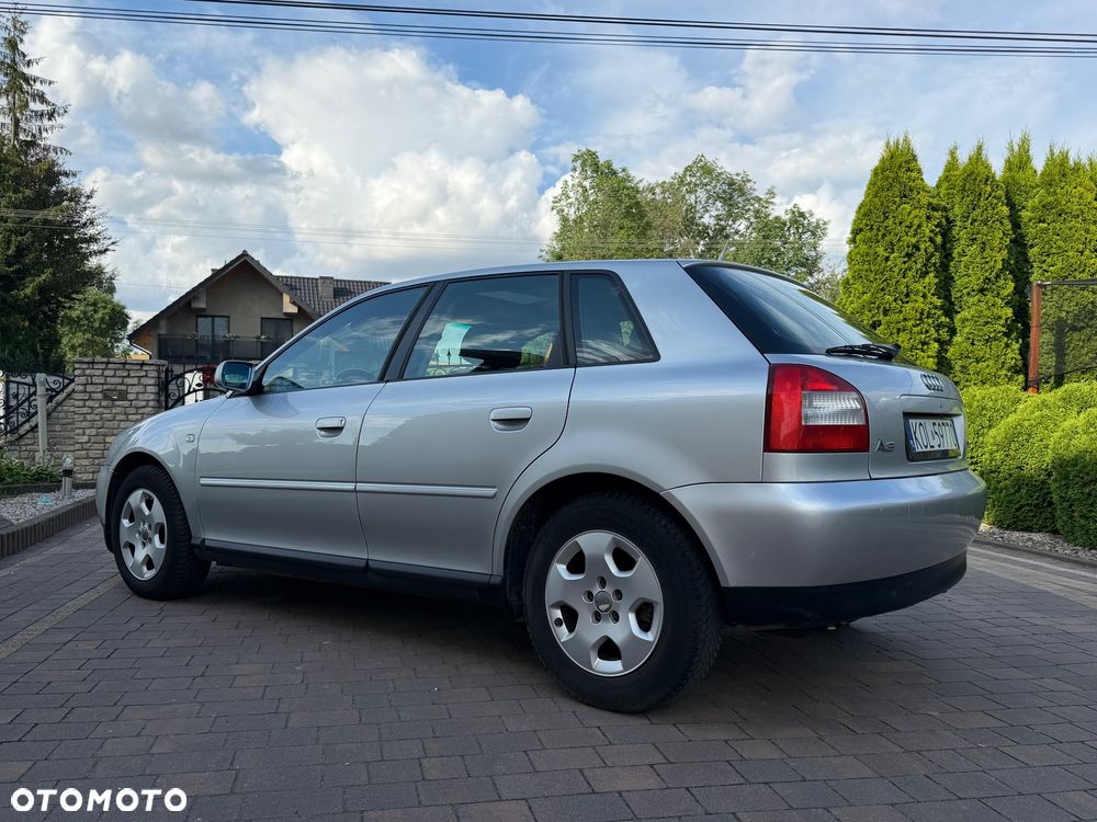 Audi A3 Sportback 1.6 Ambition - 17